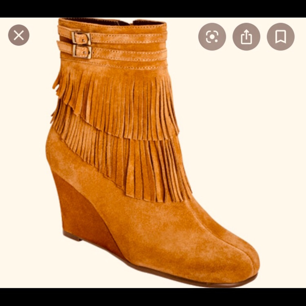 TODAY ONLY... Aerosoles Plumming Bird Wedge Bootie